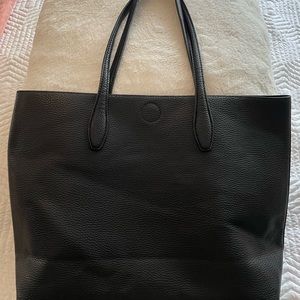 Black tote bag